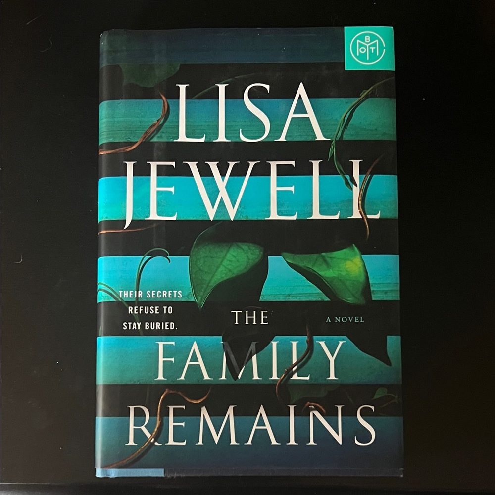 Green and Gold Women's Jewelry